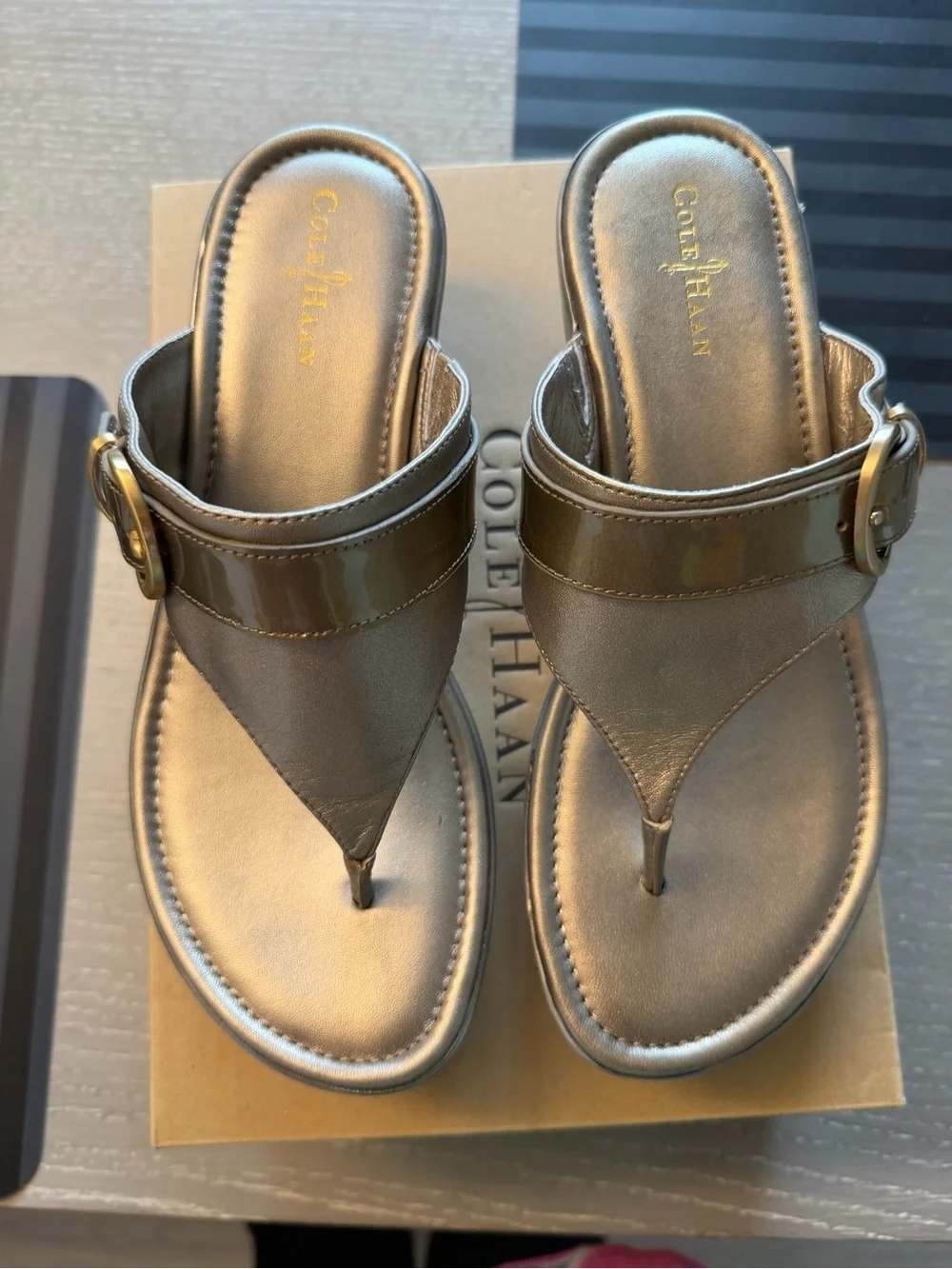 Cole Haan/ Nike Air Women's Air Maddy Tantivy Thong Sandal, pewter Size 8-NWT